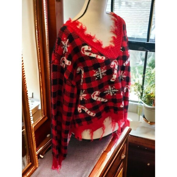 Derek Heart Distressed Cropped V Neck Sweater Junior Size L Plaid Candy Cane - Picture 9 of 16